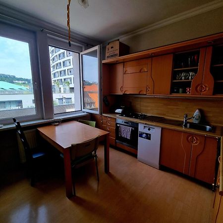 Big 4 Room Huge Apartment Μπρατισλάβα Εξωτερικό φωτογραφία