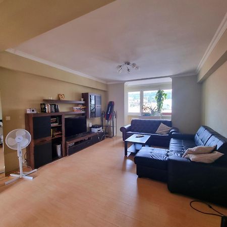 Big 4 Room Huge Apartment Μπρατισλάβα Εξωτερικό φωτογραφία