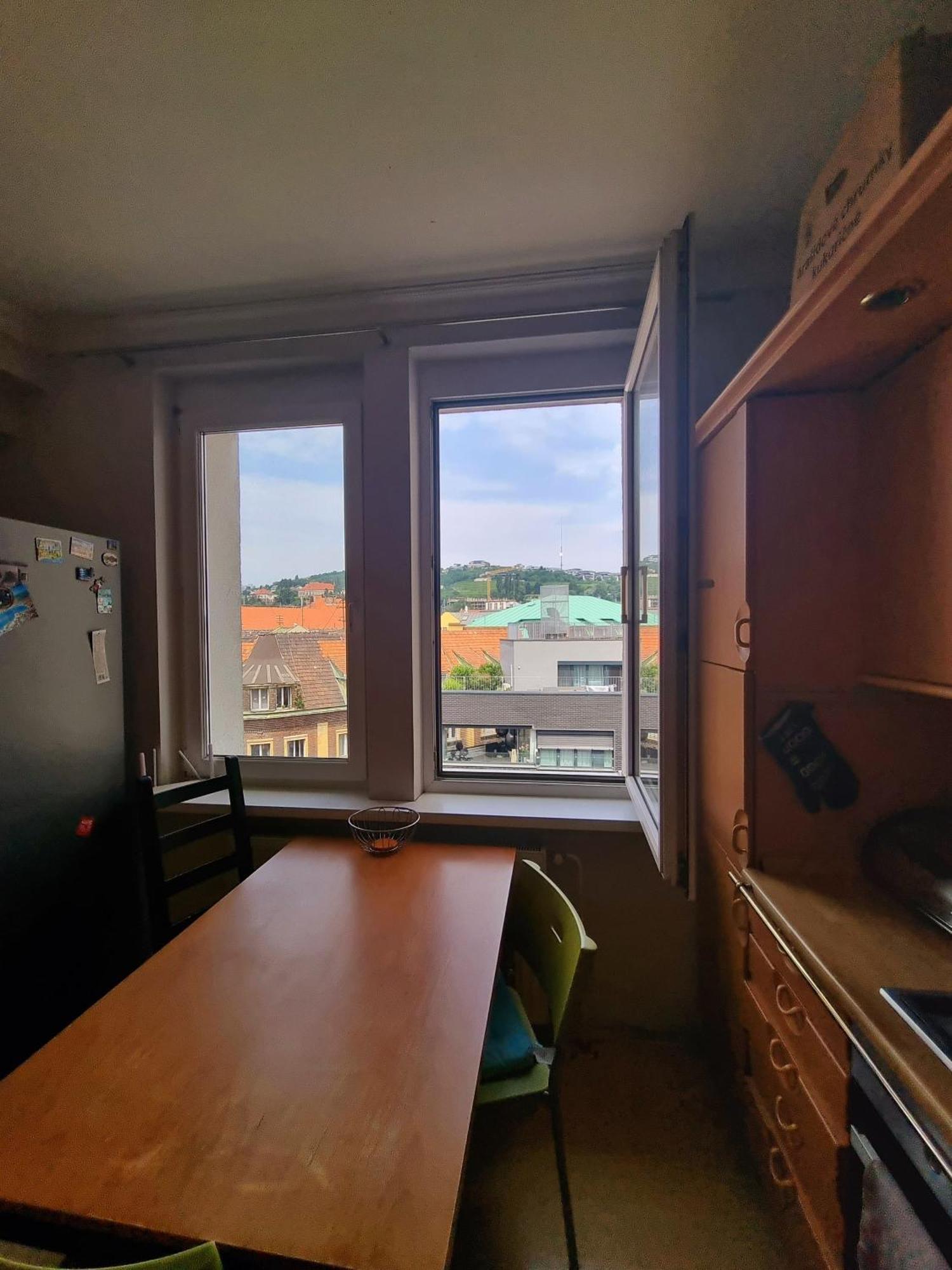 Big 4 Room Huge Apartment Μπρατισλάβα Εξωτερικό φωτογραφία